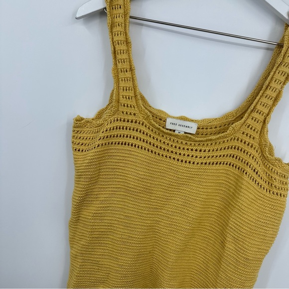 Free Assembly Mustard Yellow Tank Top Size Medium Boho Fall Girl Cozy Basics - Picture 3 of 6